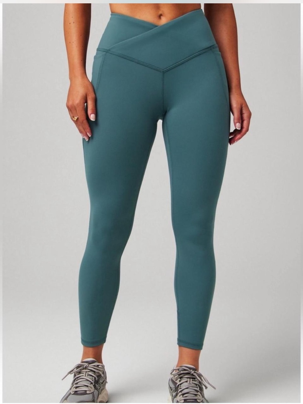 Fabletics High-Rise V-Waist Leggings in Teal Green